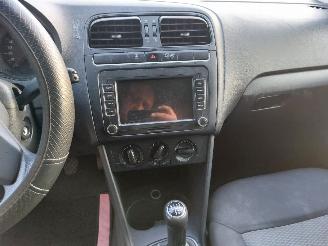 Volkswagen Polo 1.2 tdi blue motion picture 9