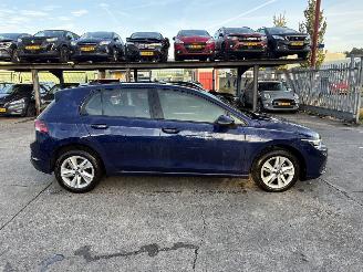 Volkswagen Golf 1.0 eTSI 81KW DSG Clima Navi Led Life Business picture 3