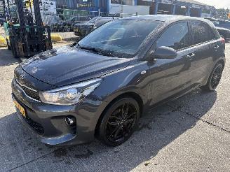 Damaged car Kia Rio 1.0 TGDI 74KW ComfortPlusLine Navigator Clima Navi Led Xenon NAP 2017/9