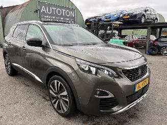 krockskadad bil auto Peugeot 5008 1.2 96KW GT-Line Pano Navi Clima 7-Pers Camera Led Xenon NAP 2018/1
