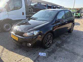 Damaged car Volkswagen Golf 1.2 TSI 77KW Navi Airco Tour 5-Drs NAP 2010/6