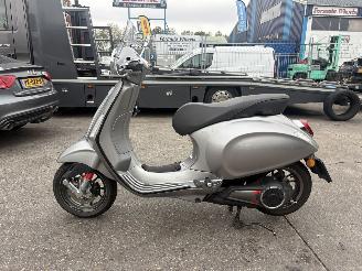 dañado motos Piaggio Overig Vespa Elettrica 4KW 2020/5