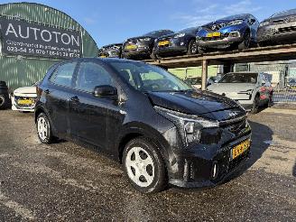Schadeauto Kia Picanto 1.0 DPI 46KW Navi Clima Camera Led Dynamicline NAP 2024/8