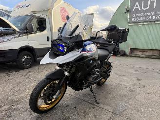 damaged motor cycles BMW R 1250 GS 100KW All-Road Topkoffer 2019/1