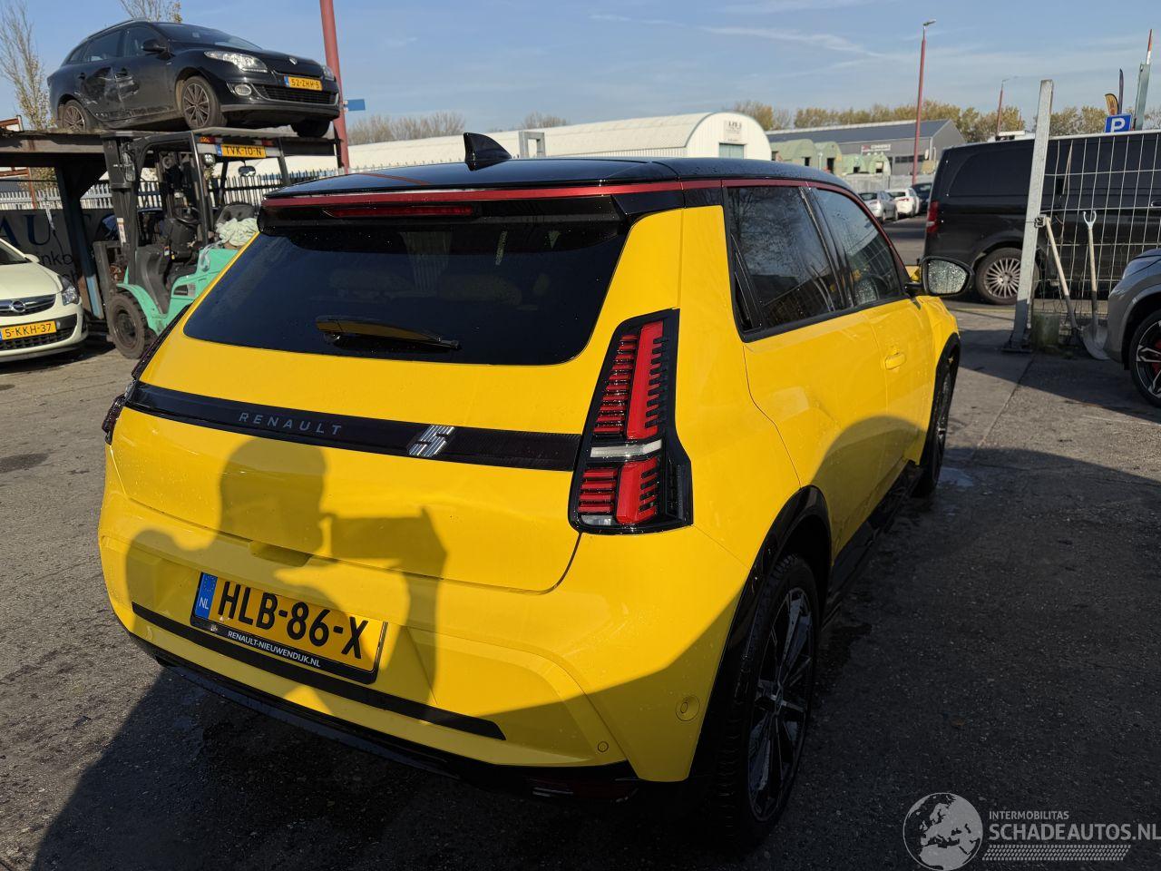 Renault 5 52 kWh 110KW Comfort Range Iconic Cing Clima Navi