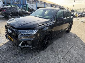 damaged passenger cars Audi Q7 55 TFSI 250KW Quattro Pano Clima Navi 7-Pers Proline Plus 2019/12