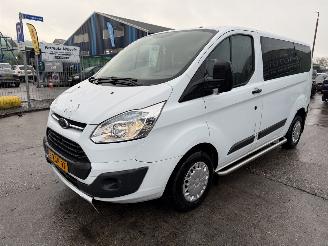 Avarii autoturisme Ford Transit 2.2 TDCI 74KW 9-Pers Airco Navi L1H1 2014/7