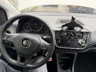 Volkswagen Up! 1.0 44KW Airco 5-Drs Bleumotion NAP picture 8