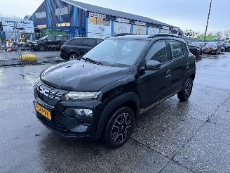 skadebil auto Dacia Spring 27 kWh Clima Navi Camera Led Expression NAP 2023/9