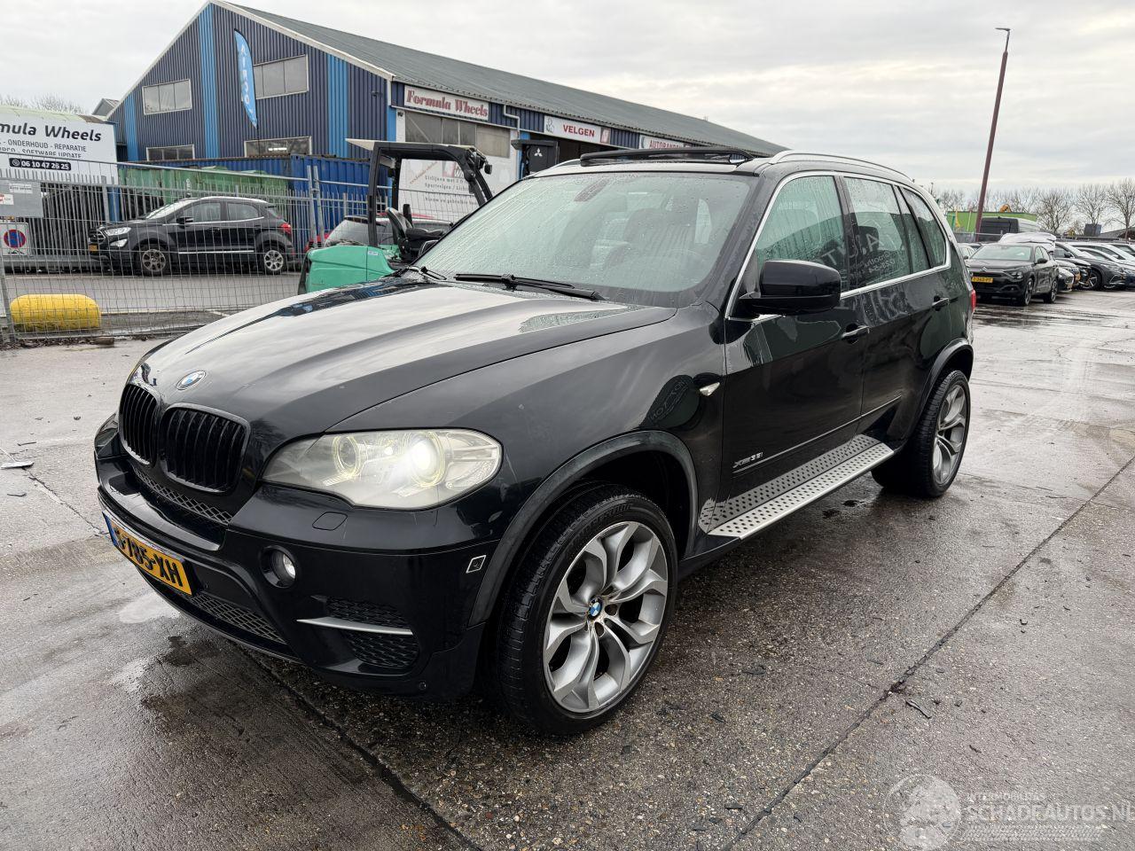 BMW X5 3.0 xDrive35i 225KW Autom. Pano Clima Navi Camera High Executive