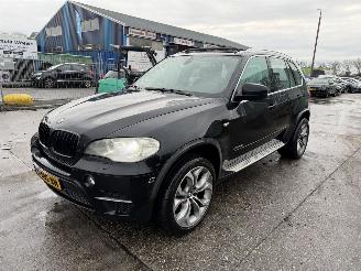 skadebil auto BMW X5 3.0 xDrive35i 225KW Autom. Pano Clima Navi Camera High Executive 2011/6