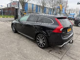 Volvo V-60 2.4 D6 Autom. 162KW Twin Engine Schuifdak Navi Led R-Design NAP picture 4