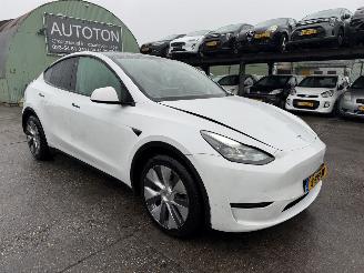 Schadeauto Tesla Model Y 75 kWh Long Range 258KW AWD Clima Navi Pano Led 2023/2