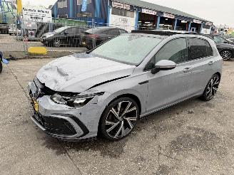 Vaurioauto  passenger cars Volkswagen Golf 1.5 TSI 96KW R-Line Pano Clima Navi 2020/9