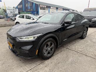 Unfallwagen Ford Mustang Mach-e 98 kWh Extended 210KW RWD 2021/7