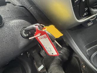 Peugeot 108 1.0 E-VTI 50KW Airco Led 5-Drs Active picture 13