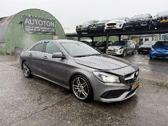 Avarii autoturisme Mercedes Cla-klasse 180 90KW Autom. Clima Navi Led Xenon AMG Upgrade Edition Camera NAP 2018/8