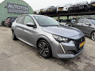 Vaurioauto  passenger cars Peugeot 208 1.2 74KW GT Clima Navi Led Virtual Cockpit 5-Drs 2022/3