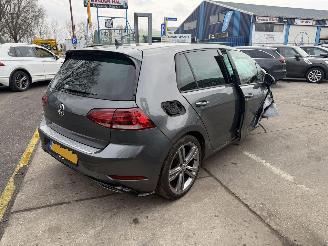 Unfallwagen Volkswagen Golf 1.5 TSI 110KW DSG Clima Navi Virtual Cockpït 2018/3