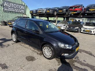 krockskadad bil auto Volkswagen Polo 1.4 TDI 66KW Navi Airco Comfortline 5-Drs NAP 2015/12