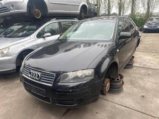 Uttjänta bilar auto Audi A3 A3 (8P1), Hatchback 3-drs, 2003 / 2012 1.6 16V FSI 2003/10
