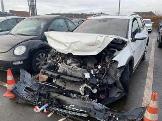 disassembly passenger cars Volkswagen Golf Golf VII Alltrack, Combi, 2014 / 2020 2.0 GTD 16V 4Motion 2015/3