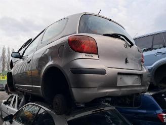 Toyota Yaris Yaris (P1), Hatchback, 1999 / 2005 1.3 16V VVT-i picture 3