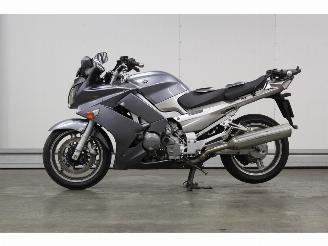 krockskadad bil motor Yamaha FJR 1300  2006/1