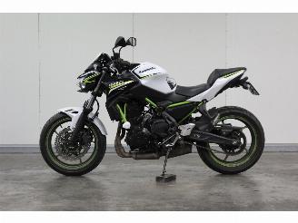 skadebil motor Kawasaki Z 650  2021/9