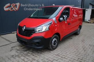 Vrakbiler auto Renault Trafic Trafic (1FL/2FL/3FL/4FL), Van, 2014 1.6 dCi 90 2015/6