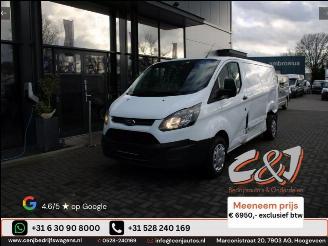 krockskadad bil bedrijf Ford Transit Custom 270S 2.0TD105Pk/77Kw M6 FWD Trend airco 3 zits 2017/5