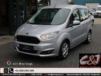 škoda osobní automobily Ford Tourneo Courier 1.0 EcoBoost 75kW Titanium airco cruise achterschade 2015/12