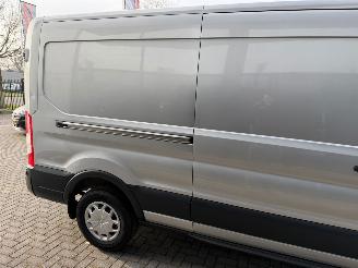 Ford Transit  picture 16
