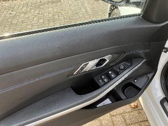 BMW 3-serie 330 E HIGH  EXECUTIVE picture 13