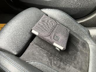 BMW 3-serie 330 E HIGH  EXECUTIVE picture 18