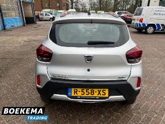 Dacia Spring Comfort Plus (Orange Pack) 27 kWh Leder Clima Navi Cruise picture 3