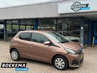 Schadeauto Peugeot 108 1.0 e-VTi Active Airco PDC 5-Deurs 2014/11