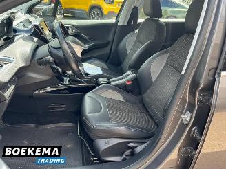 Peugeot 2008 1.2 PT Allure Navigatie Stoelverw. Climate Cruise picture 13