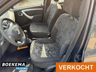 Dacia Logan MCV 1.6 16V Lauréate 7-Persoons Airco picture 12