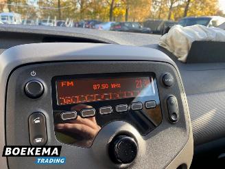 Peugeot 108 1.0 e-VTi Active Airco Cruise 5-Drs picture 20