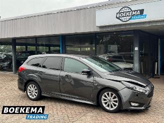 damaged passenger cars Ford Focus Wagon 1.5 TDCI ST-Line Leer Navi Camera Clima Cruise PDC 2018/7
