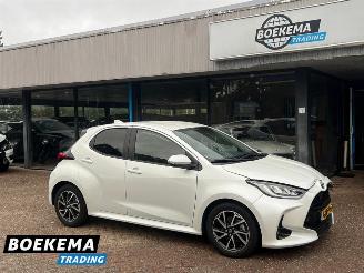 uszkodzony samochody osobowe Toyota Yaris 1.5 Hybrid Keyless Navi Climate Cruise stoelverw. 2023/1