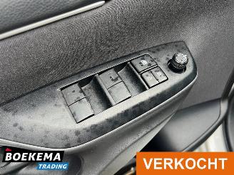 Toyota Yaris 1.5 Hybrid Keyless Navi Climate Cruise stoelverw. picture 20