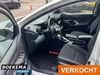 Toyota Yaris 1.5 Hybrid Keyless Navi Climate Cruise stoelverw. picture 14