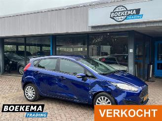 Vaurioauto  passenger cars Ford Fiesta 1.0 Style Navigatie Airco 5-Deurs 2015/3