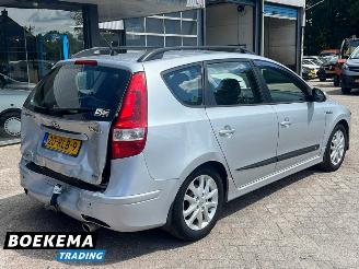 Hyundai I-30 CW 1.6i i-Motion Climate Cruise Trekhaak picture 2