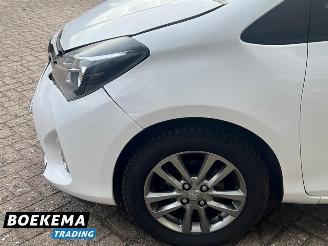 Toyota Yaris 1.3 VVT-i Navigatie Cruise Airco Camera Trekh. picture 9