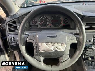 Volvo Xc-70 2.4 T Comfort Line 200 PK Leder Airco Cruise Trekh. picture 24