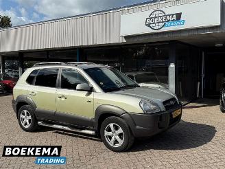 uszkodzony samochody osobowe Hyundai Tucson 2.7i V6 4WD Style Automaat Leer Climate Cruise 2006/1