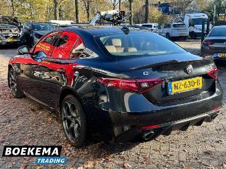 Alfa Romeo Giulia 2.0 T AWD Veloce 280PK Aut Leer Navi Stuur/Stoelverw. Cruise PDC picture 3